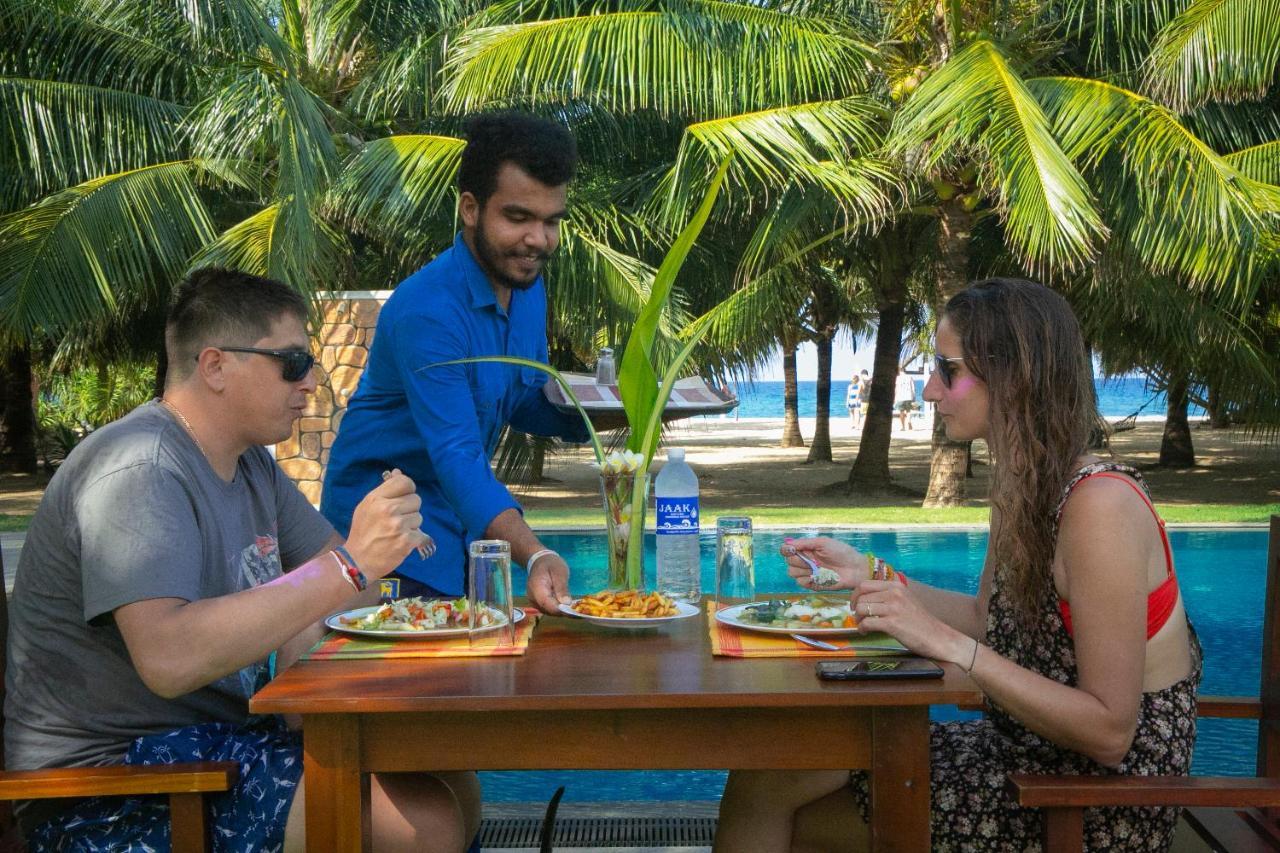 Nn Beach Resort & Spa Nilaveli Extérieur photo