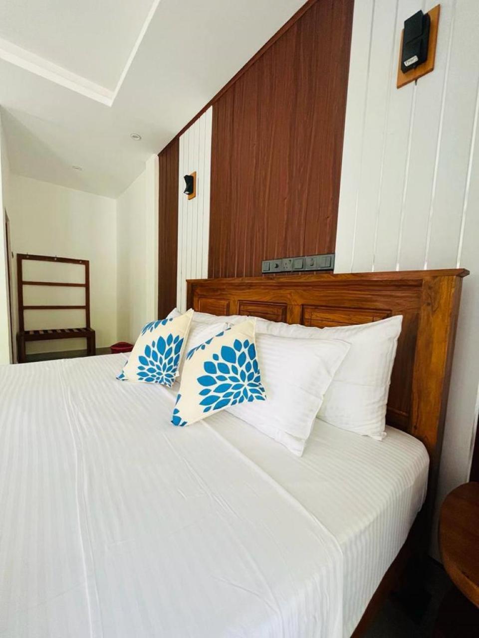 Nn Beach Resort & Spa Nilaveli Extérieur photo