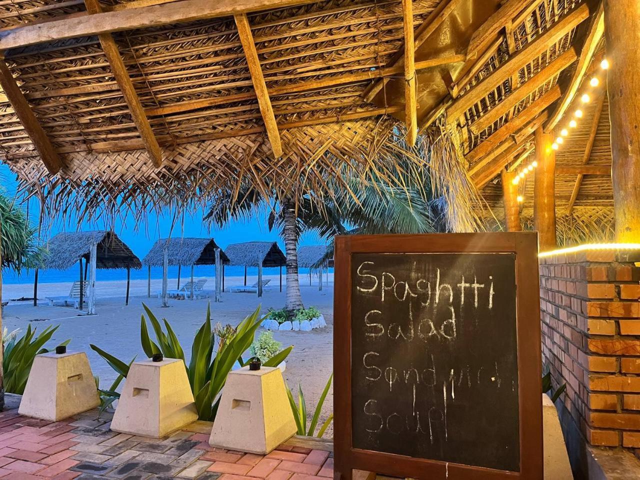 Nn Beach Resort & Spa Nilaveli Extérieur photo